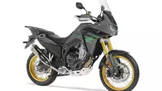 Rieju-Aventura-Legend-500-hiszpanski-motocykl-turystyczny-1.webp